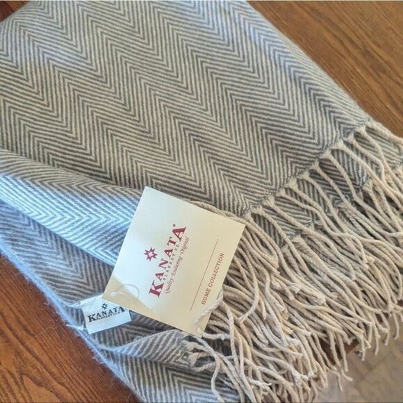 Kanata Other - KANATA Herringbone Throw 50" X 60" NEW